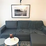 Loui Navarinou Comfy