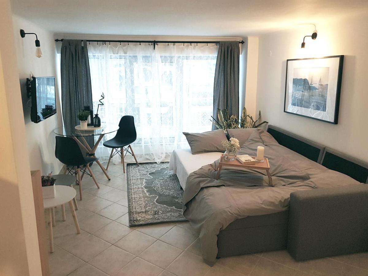 Loui Navarinou Comfy Appartement *